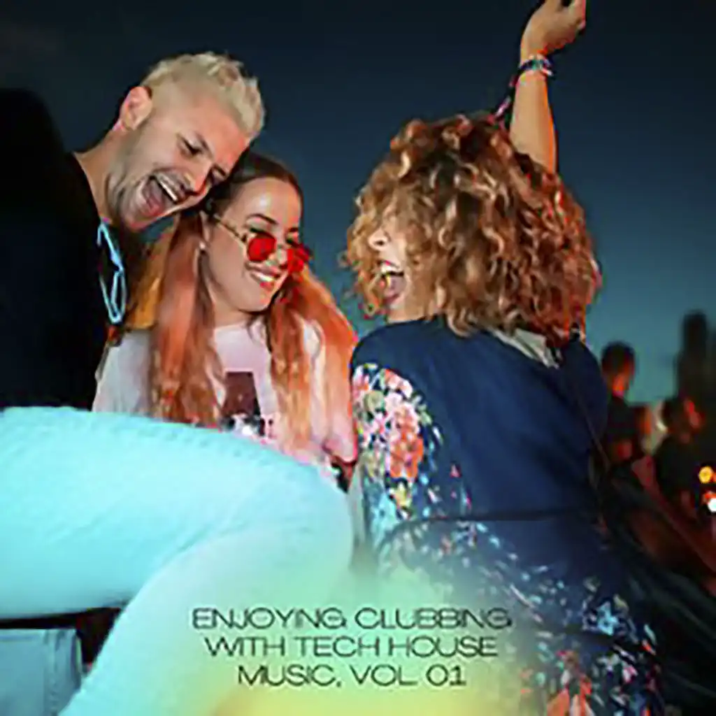 Tech Hymn (Ravers Festival Tech House)