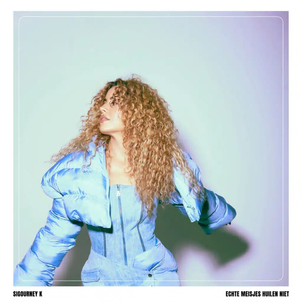 Sigourney K & Ronnie Flex