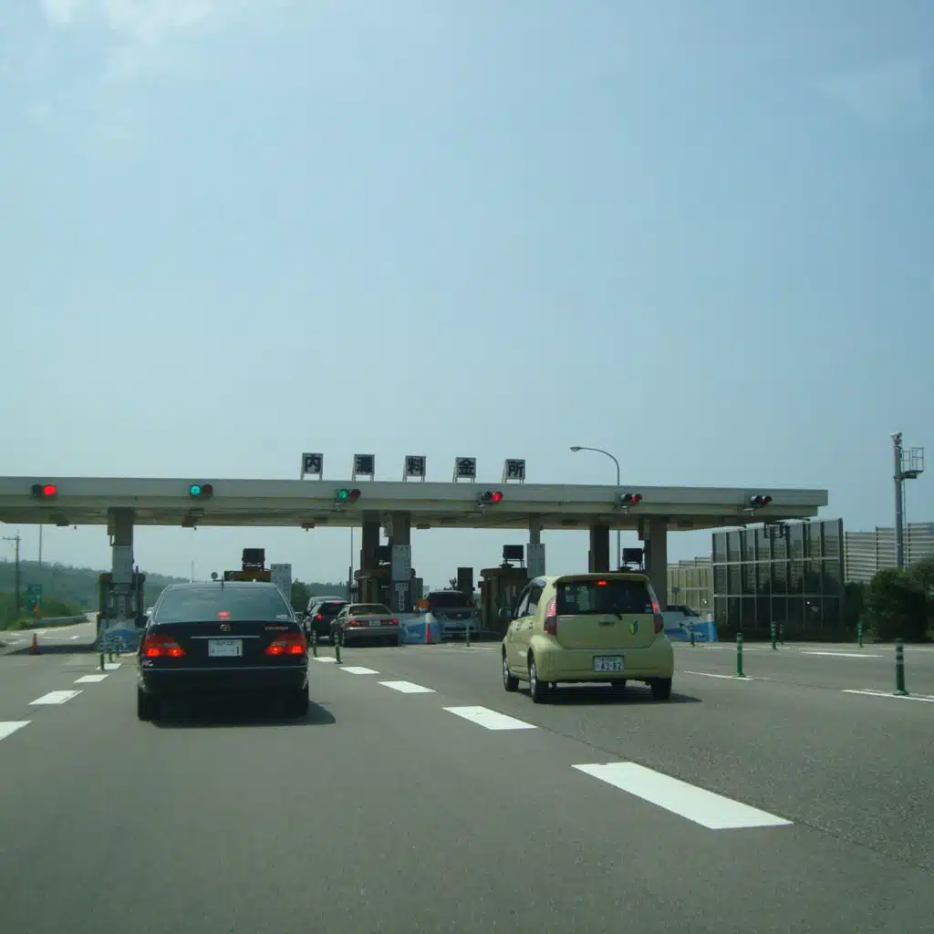 Ontario government won't stand in the way of  toll roads.