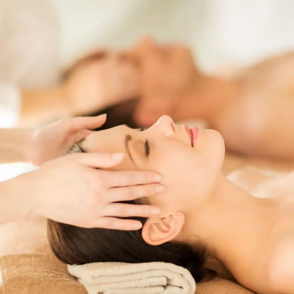 Blissful Massage Healing: Rain and Calming White Noise Soundscape