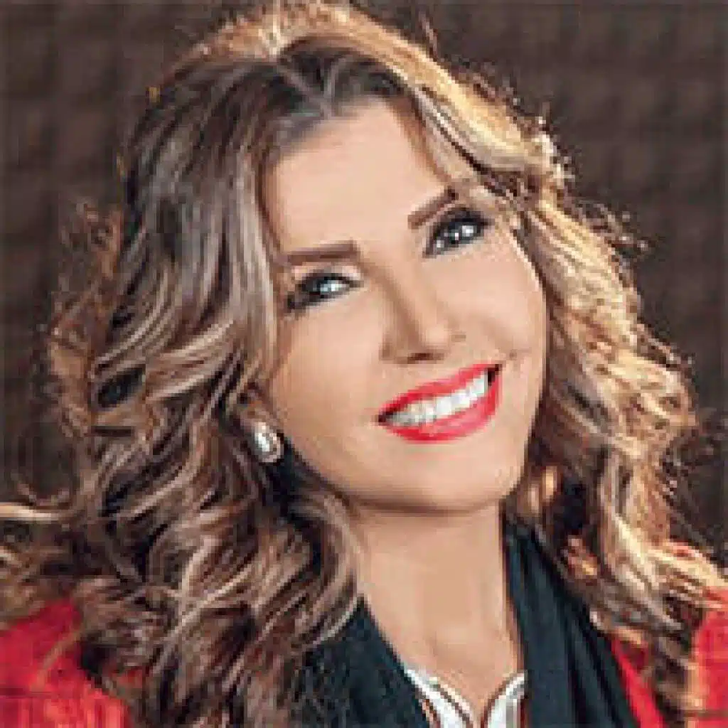 نادية مصطفى