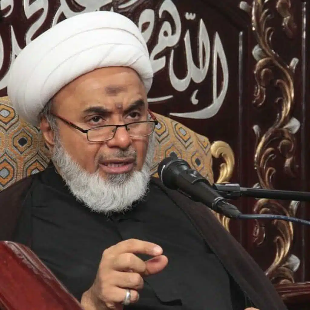 السؤال 938 ماذا ينبغي علينا عندما نستمع الى القرآن الكريم ؟ وماهو ثواب تلاوة آية من القران الكريم ؟