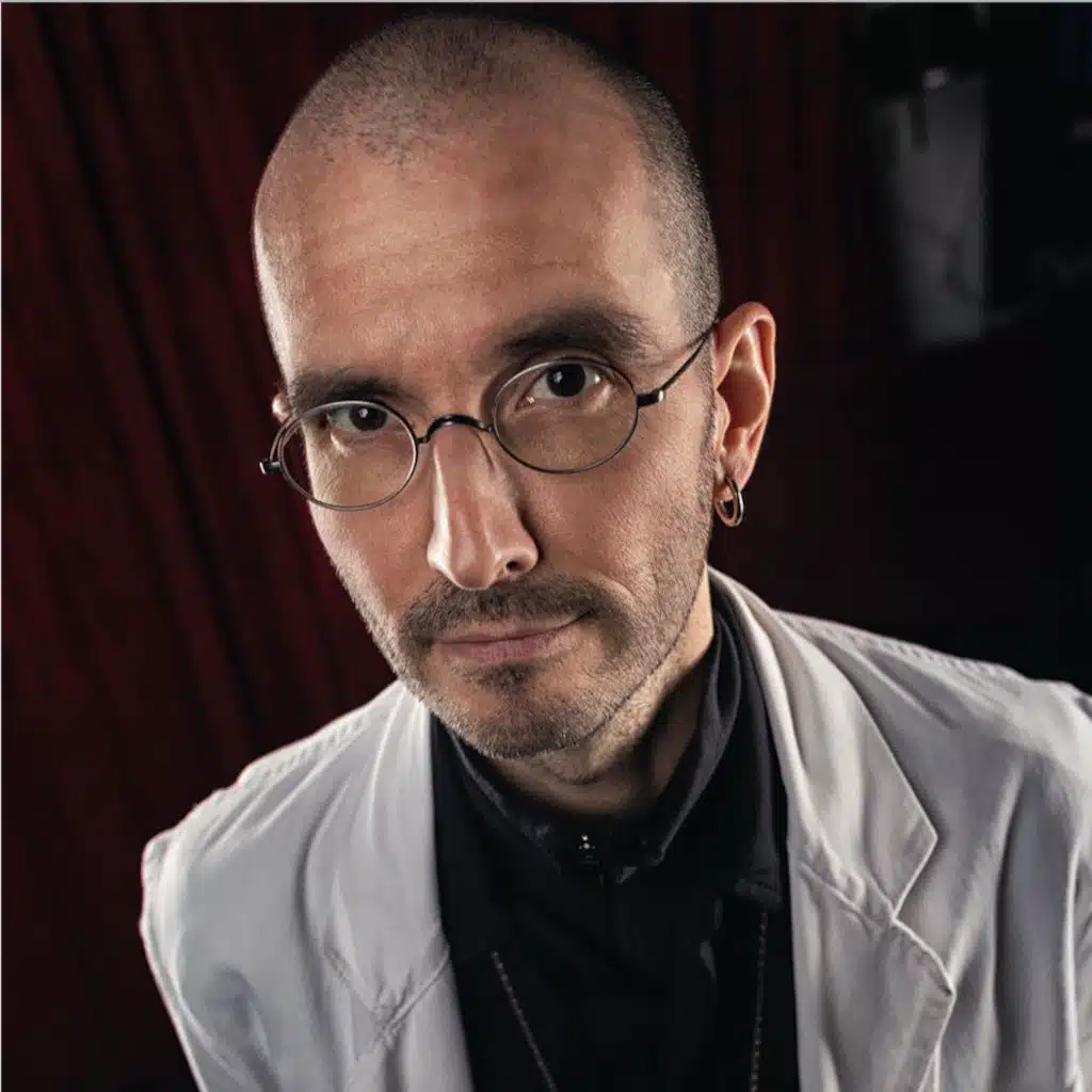 Dr. Mark Benecke - wie stehts um die Kriminalbiologie im Nahen Osten...und heiliges Leichenöl?