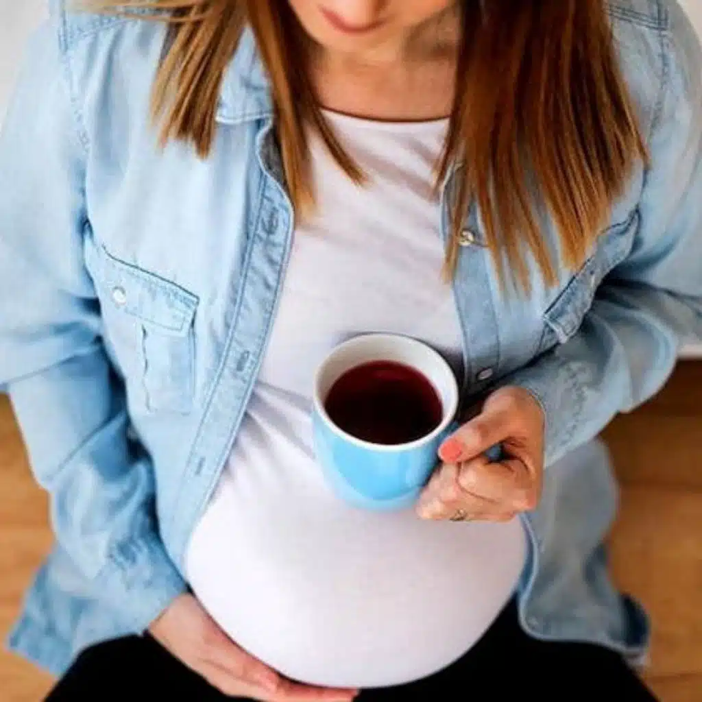 الشاي أثناء الحمل.. هل يؤثر في المرأة الحامل؟