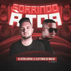 Sorrindo à Toa (Remix) [feat. DJ Vitor Capoia]