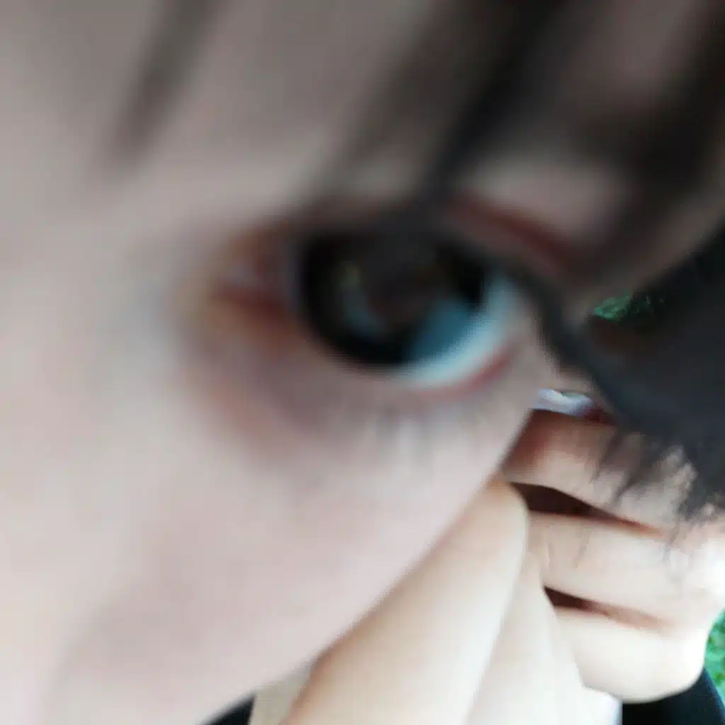 buď opatrná, prosím