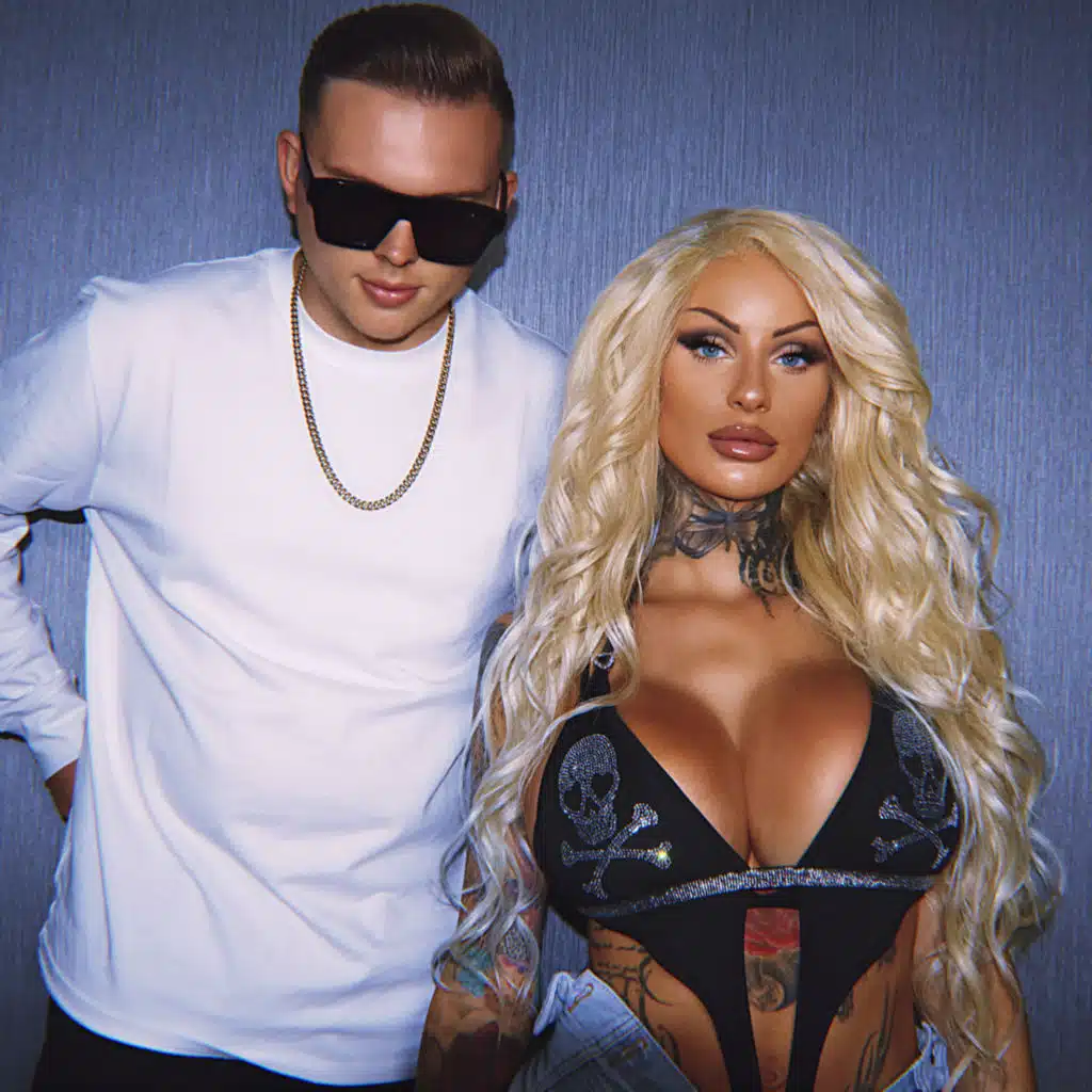 Onlyfans (feat. Elisa Albrich)