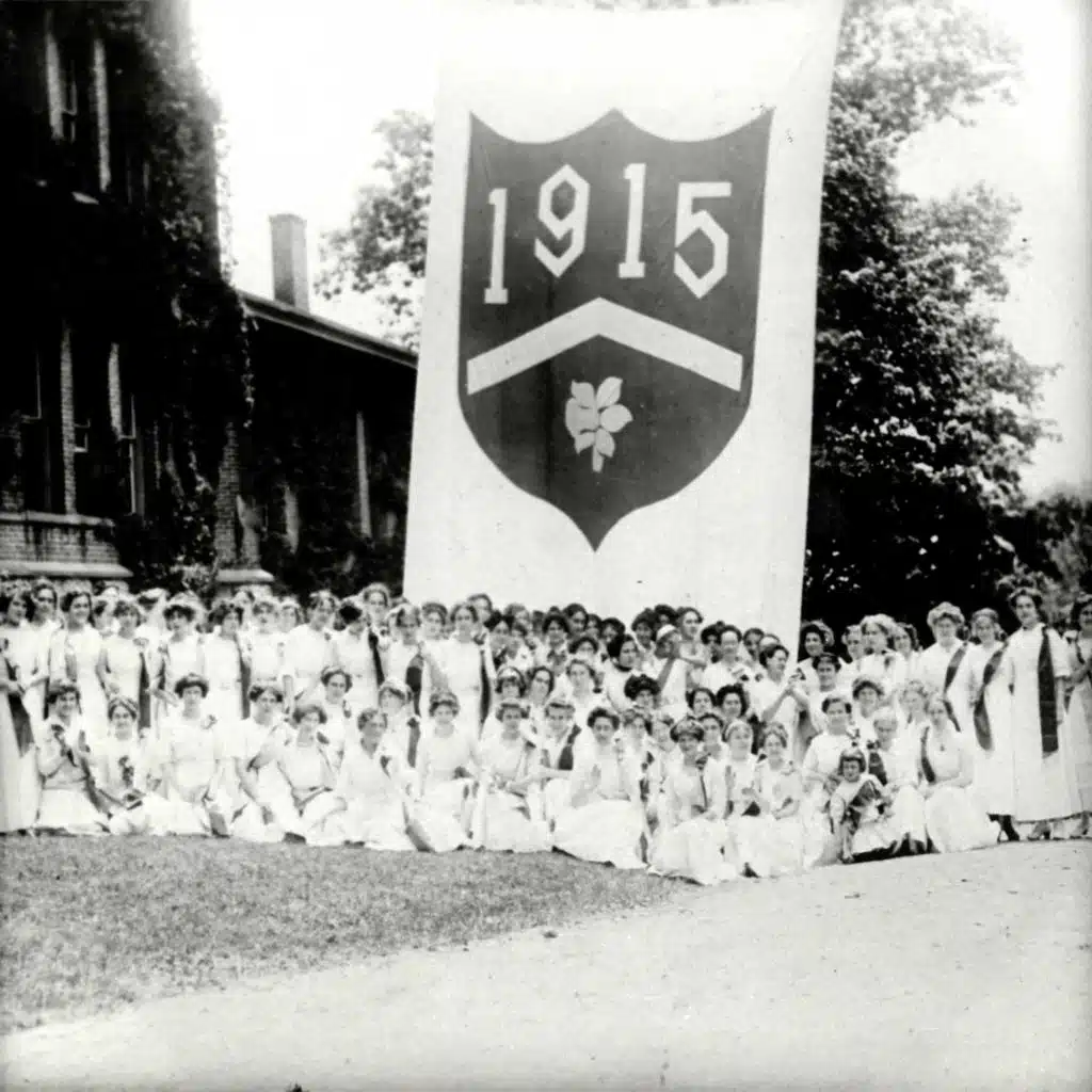 1915