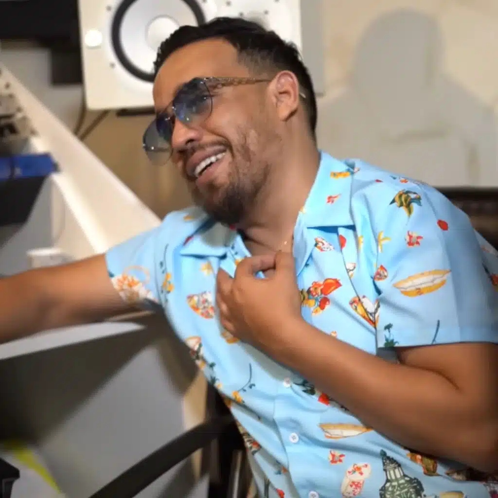 Hlawet 3ach9k Min Ndabzek (feat. Housseyn Benguerna)