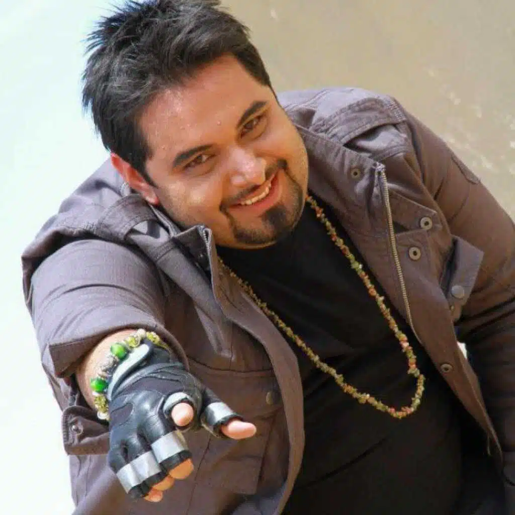 التبوس الايادي