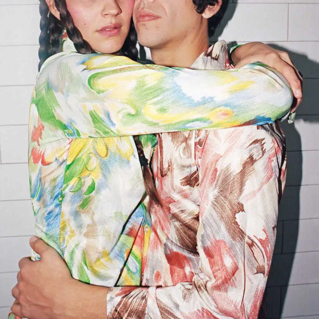 Frío (feat. Helado Negro)