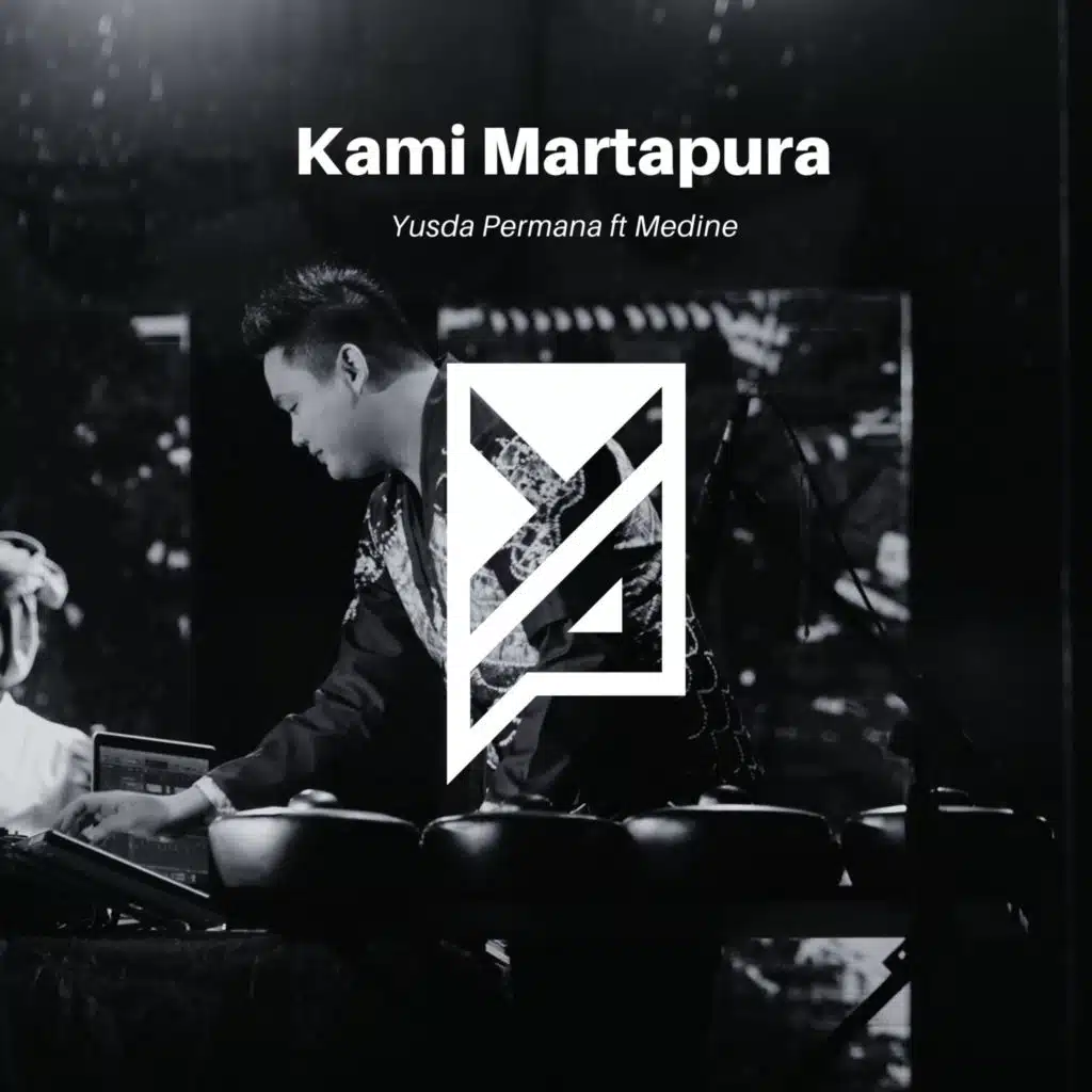 Kami Martapura (feat. Medine)