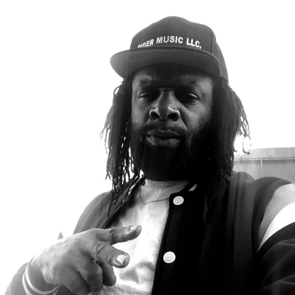 Babylon System (feat. Ryda G)