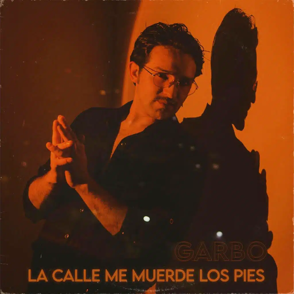 La Calle Me Muerde Los Pies