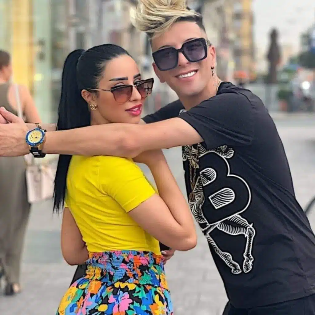 يدلوا يهدرو فينا تڨول كاين غي حنا