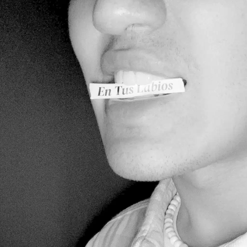 En Tus Labios
