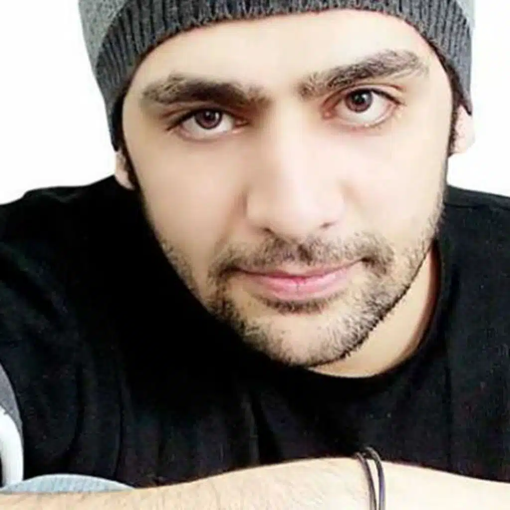 مشيت فى السكة