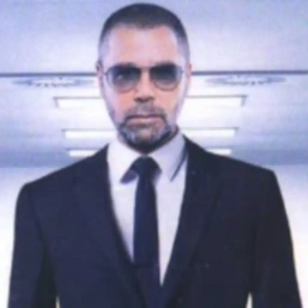 أنا الموقع أدناه