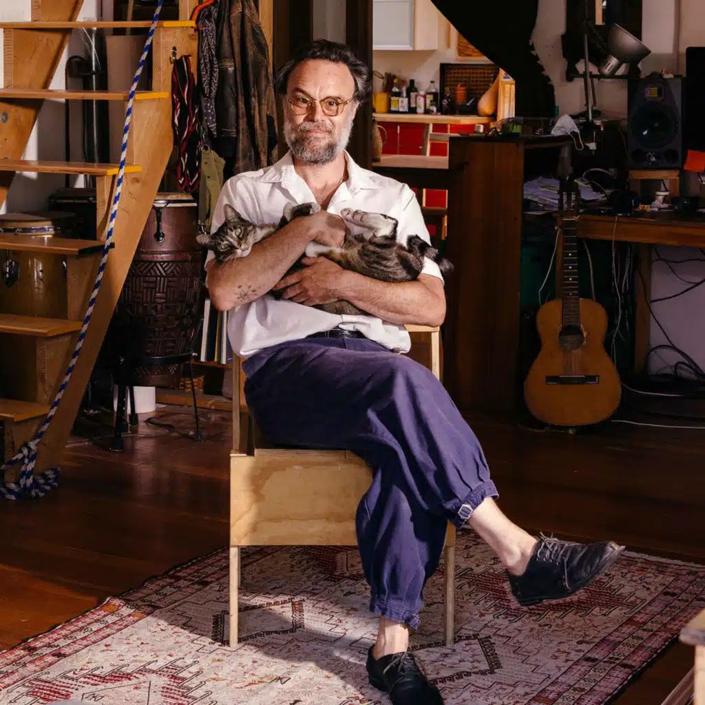 Rodrigo Amarante Throws a Musical Tantrum in Latest Album, 'Drama'