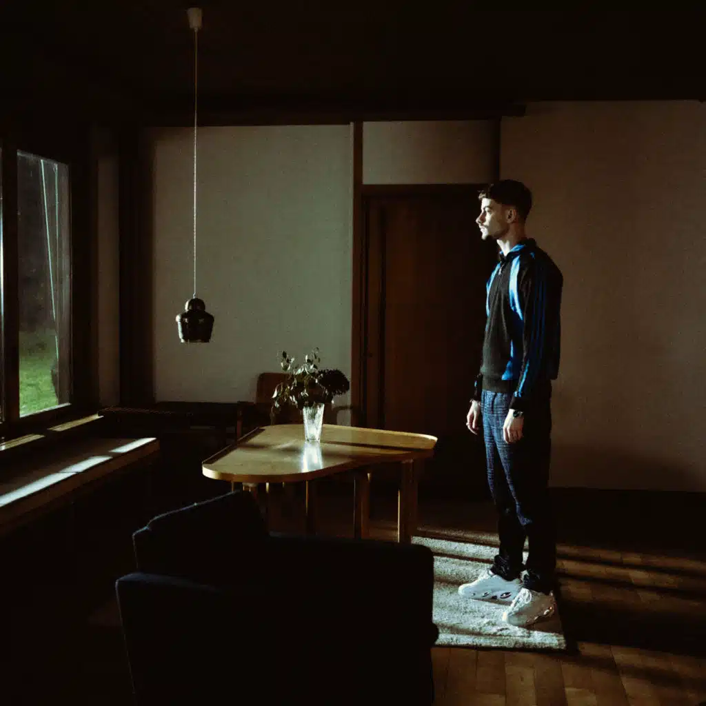 Brûle dans le silence