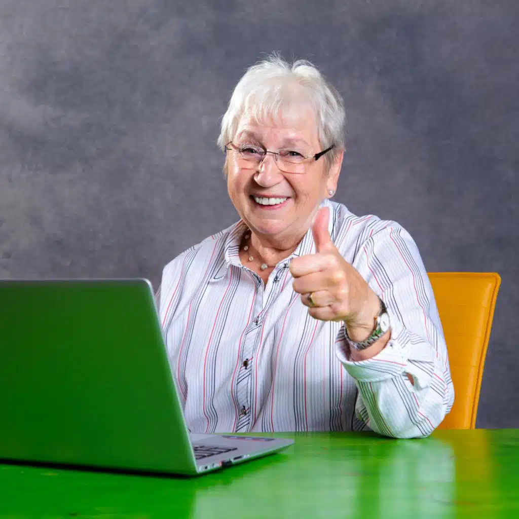 Kinderhörspiel - Der Tag, an dem die Oma das Internet kaputt gemacht hat