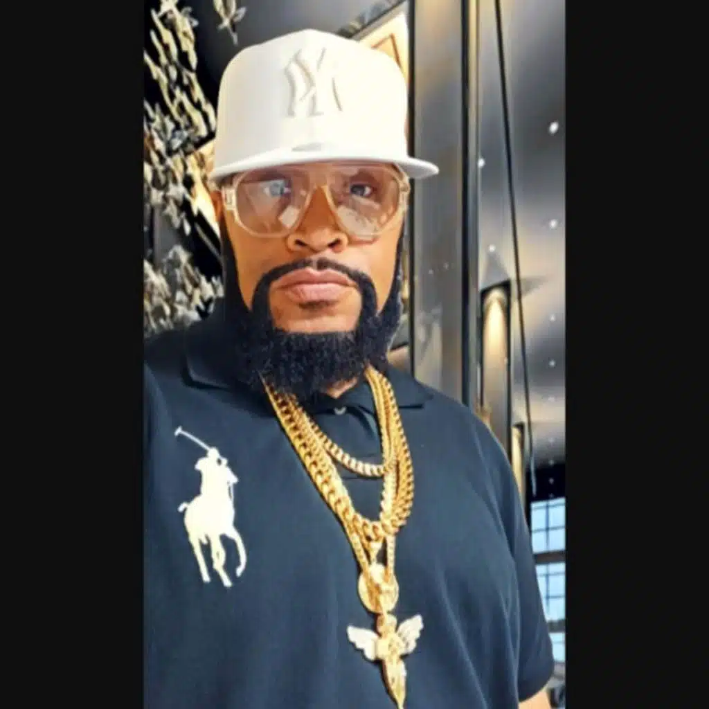 WORLDWIDE AND BEYOND, VOL.3