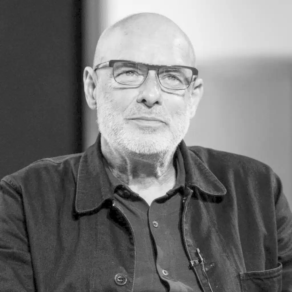 Pourquoi Brian Eno est à l’origine d’innovations musicales inouïes, alors qu’il a produit U2 ?