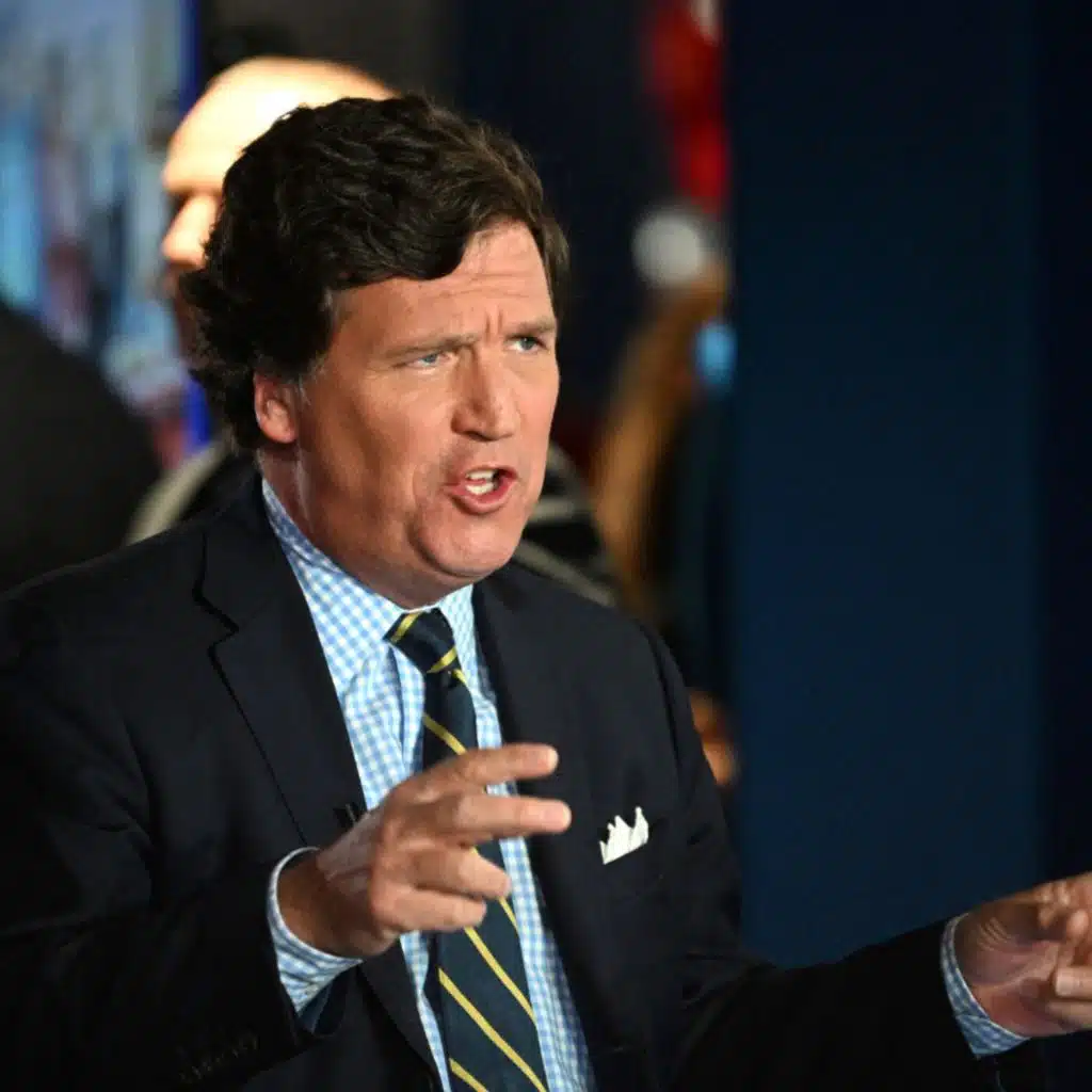 Tucker Carlson, polémiste star de la chaîne américaine Fox News, s’en prend au Canada