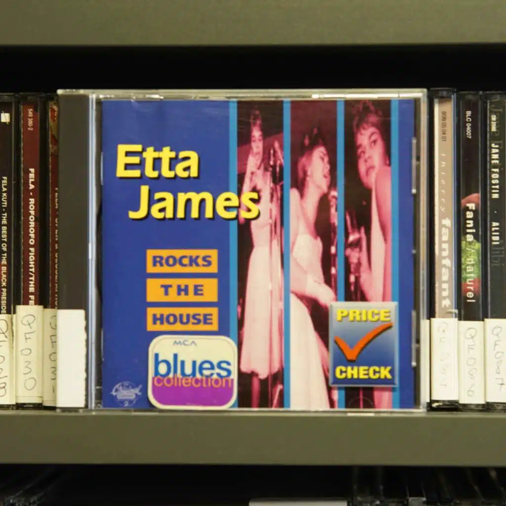 Un disque au hasard ? "Rock The House" un album live d’Etta James 