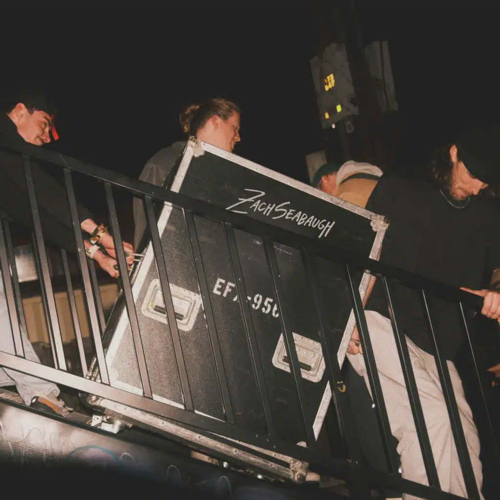 Girl In a Coffee Shop (Live In Denver)