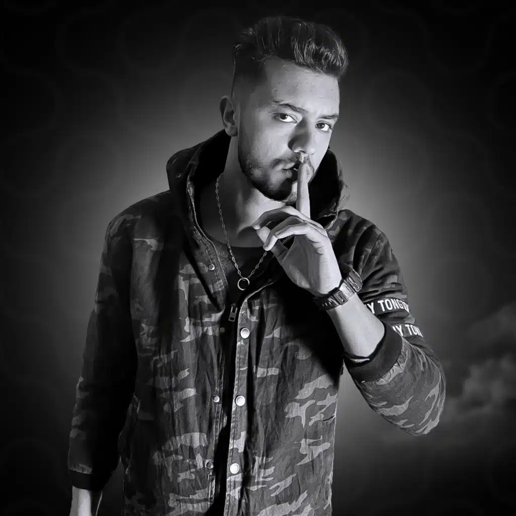 رحال انا مسافر - مش لاقي بر امان