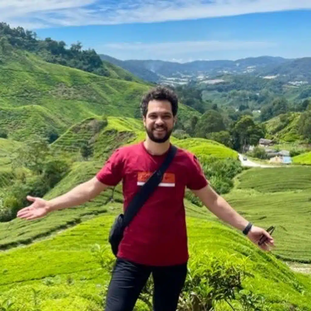 لا تستعجل! ابنِ نفسك ثم خُضْ ريادة الأعمال حوار مع مدير المنتجات يمان