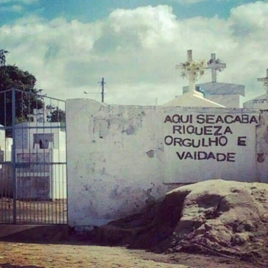 Cemitério