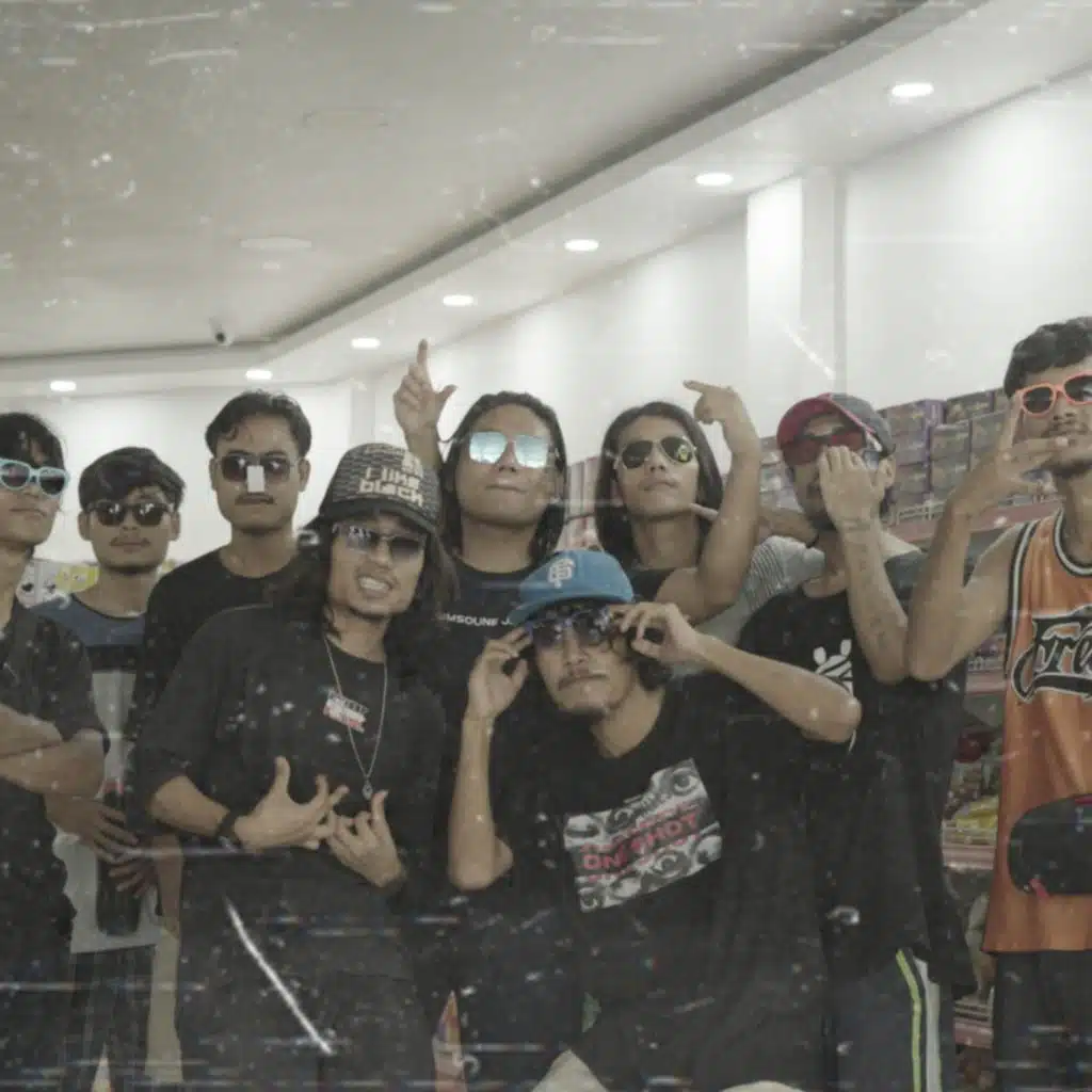 Chigni Jolosa (feat. G-Hills' Finest, Kido Alph & Riozer Tr)