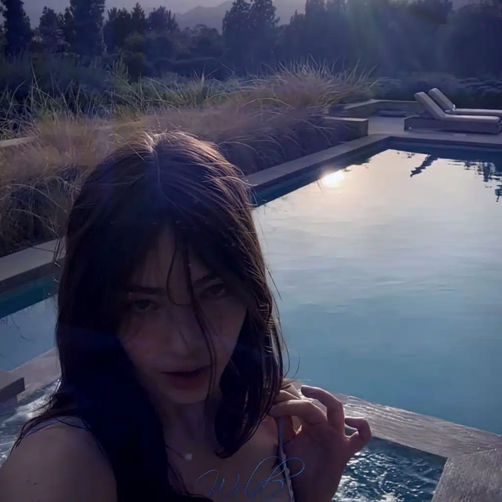 Living Life in The Night (Slowed)