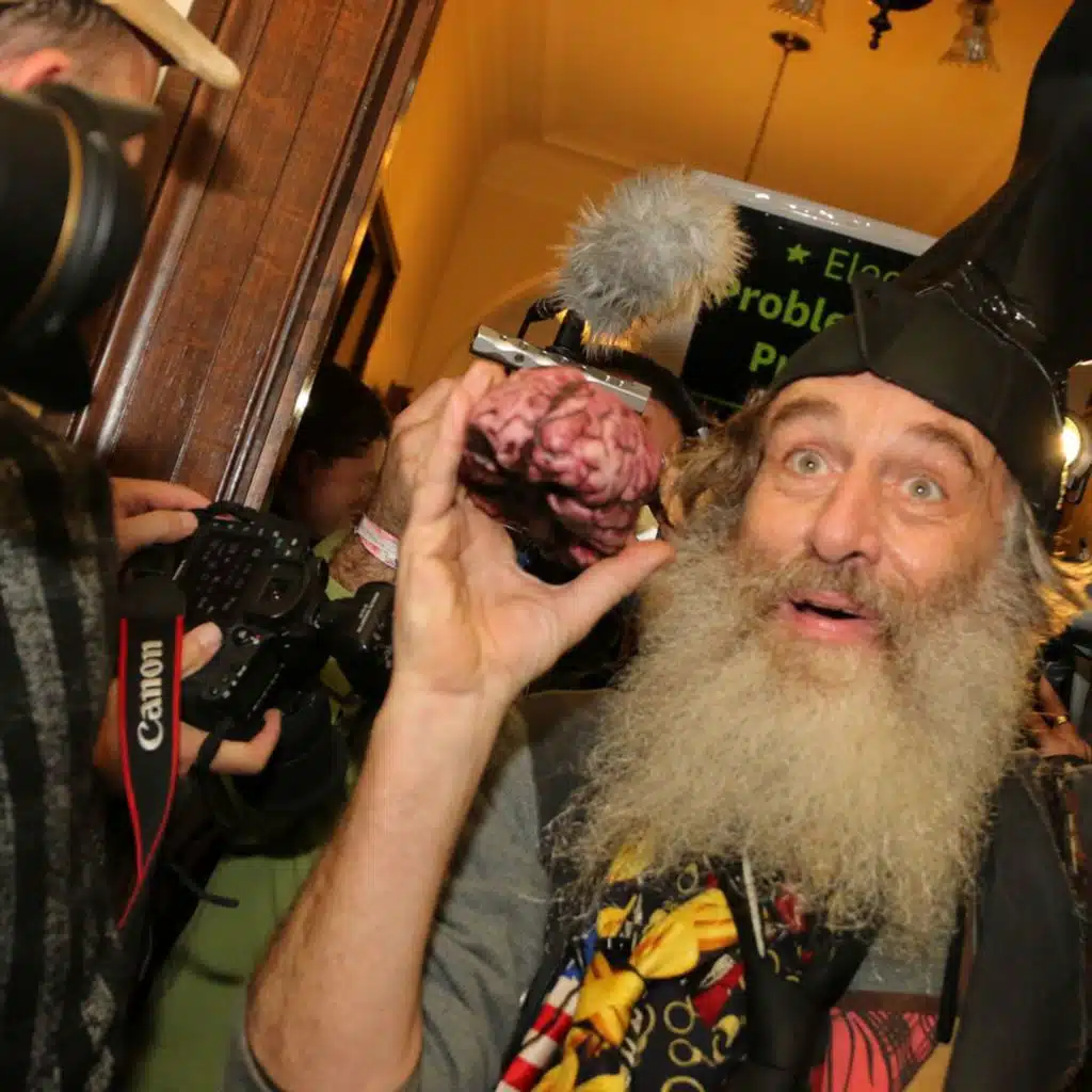 1.15.16: Midnight Voting Rivalries, Fringe Candidate 101