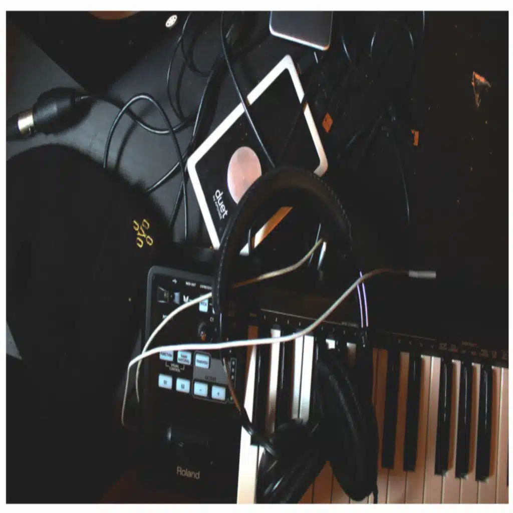 قمر الاربعه وعشره