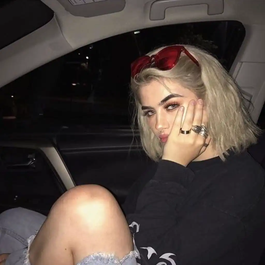 Animals x Starboy (but you're in a bathroom at a party)