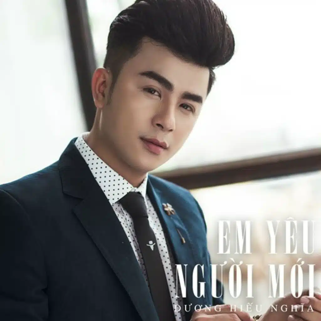 Em Yêu Người Mới