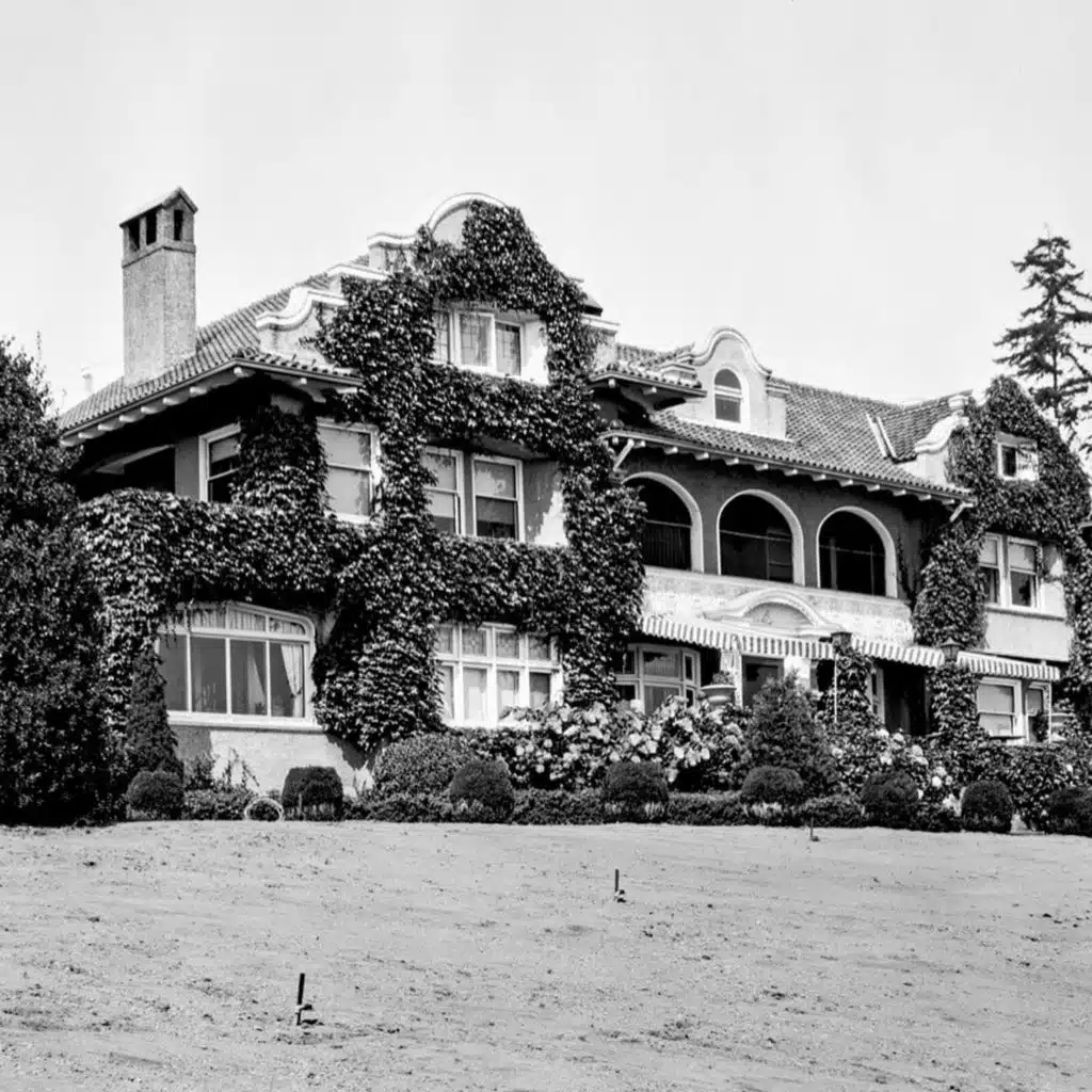 The quest to find and photograph a historic Seattle mansion that may soon face demolition