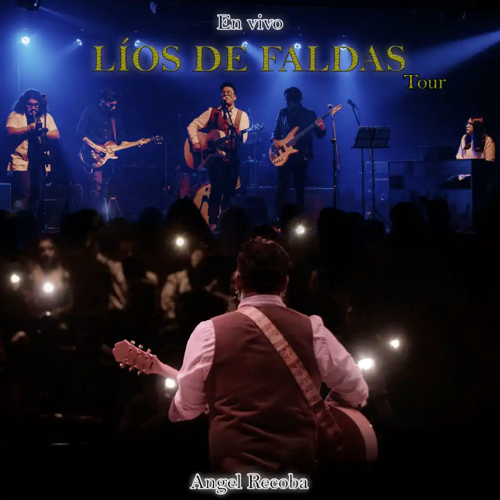Líos de Faldas (En Vivo) [feat. Los Amigos Mágicos]