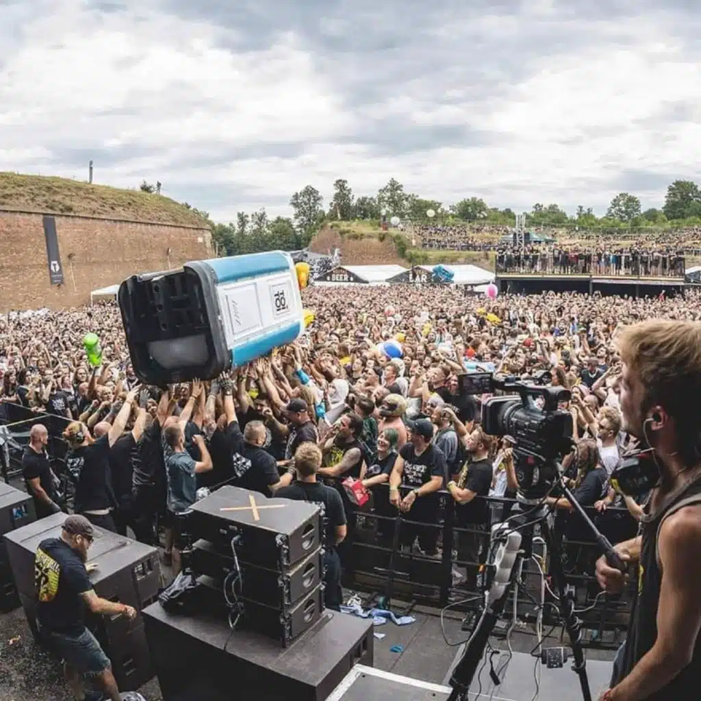 Šoustání prdele za slunné neděle (Live at Brutal Assault 2019) (Live)