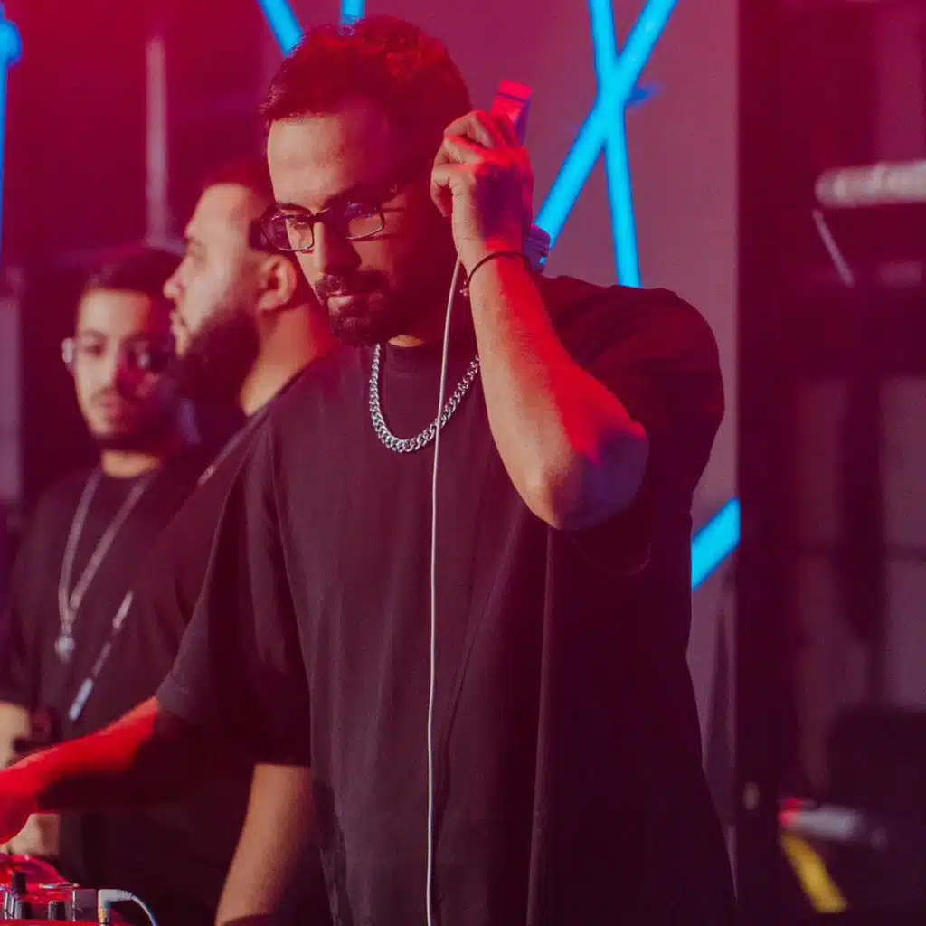 Neylədin (feat. İradə Mehri)