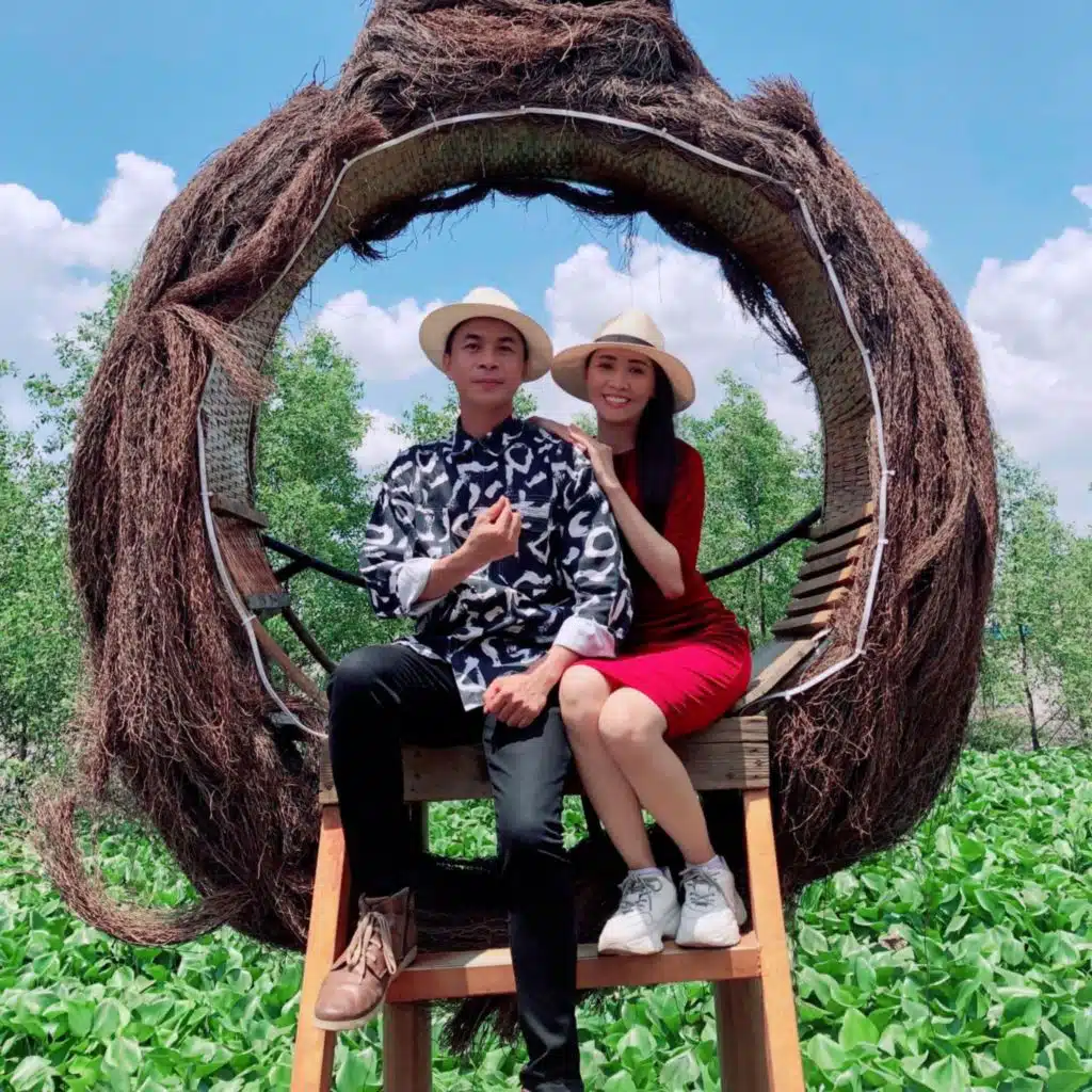 Sống Yêu Thương (feat. Kim Thư)