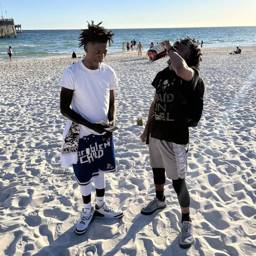 You Pay Wat You Gettin (feat. $latt)