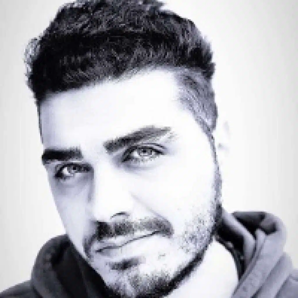 السنين عم تمرق هيك
