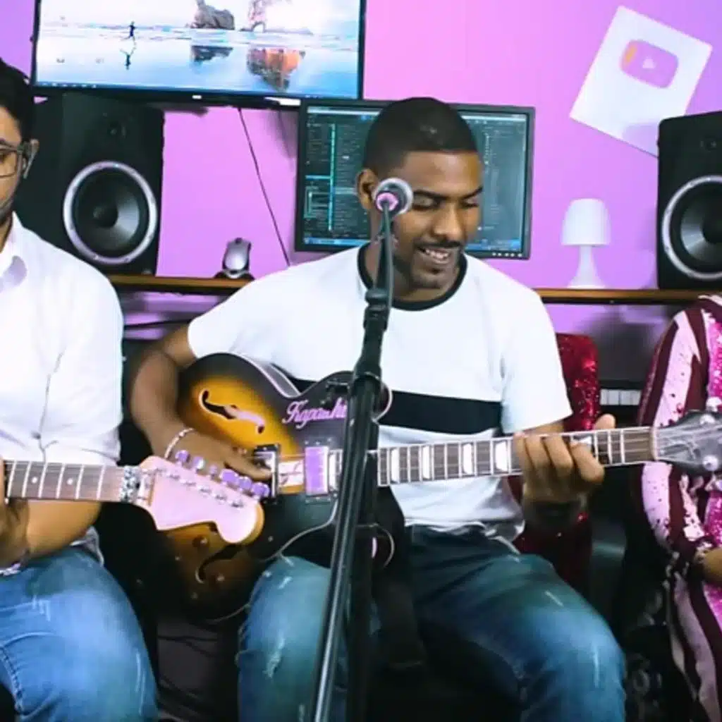 اوا تعايردي اوا مكان شا ثنيديد