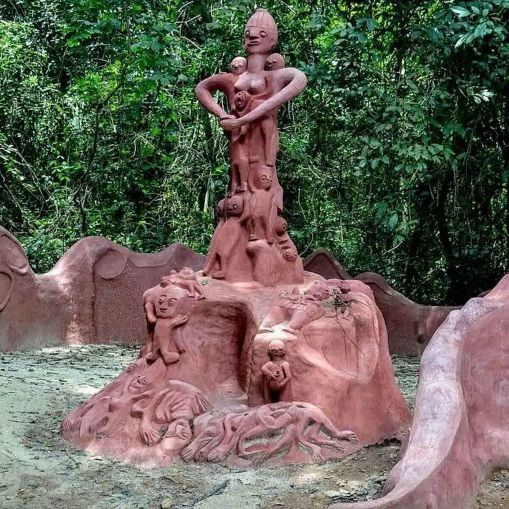 The Edges in the Middle, V: Báyò Akómoláfé, Naomi Klein, and Yuria Celidwen