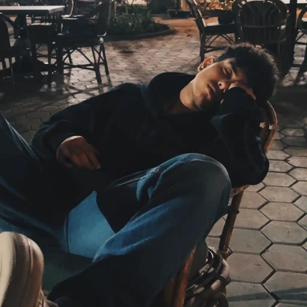 :(