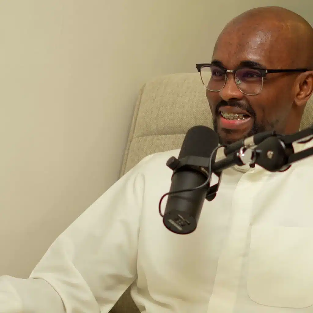 محفوف #150 محمد حرسي | كيف عشت في الكويت كصومالي؟